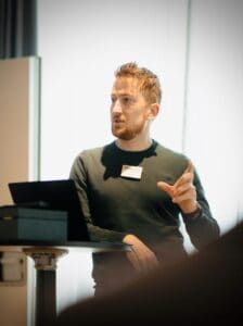 Agile Comms - Ollie Speaking