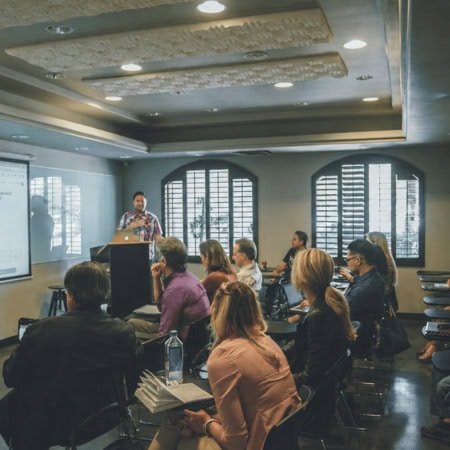 Solutions - i6 training and development 5 Customer Experience Training